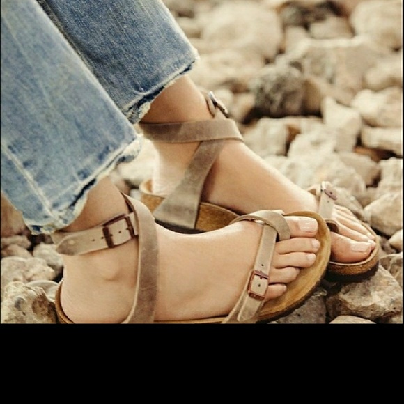 Birkenstock Shoes - Iso yara birkenstock tan and red help!!!!!!!